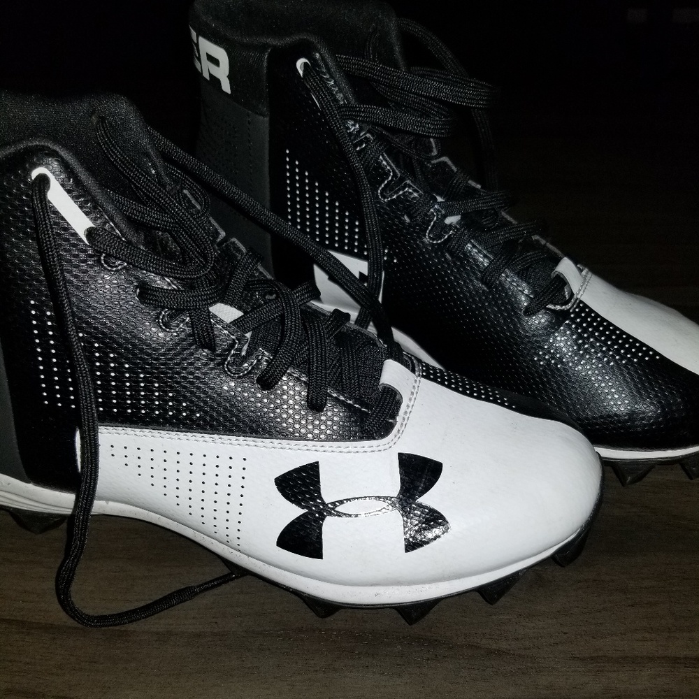 Under Armour Renegade Mid RM Football Cleats
